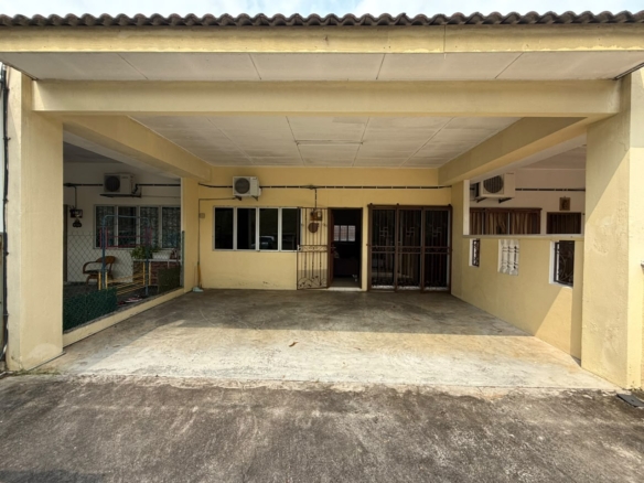 Single Storey Terrace house Taman Seremban 3 Rasah Jaya Blossom Layang