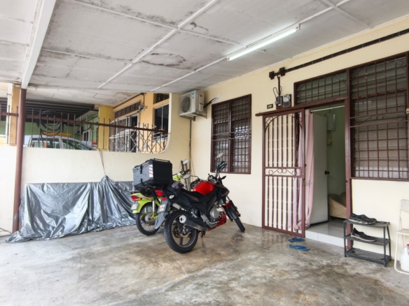 Single Storey terrace house Taman Bukit Sentosa