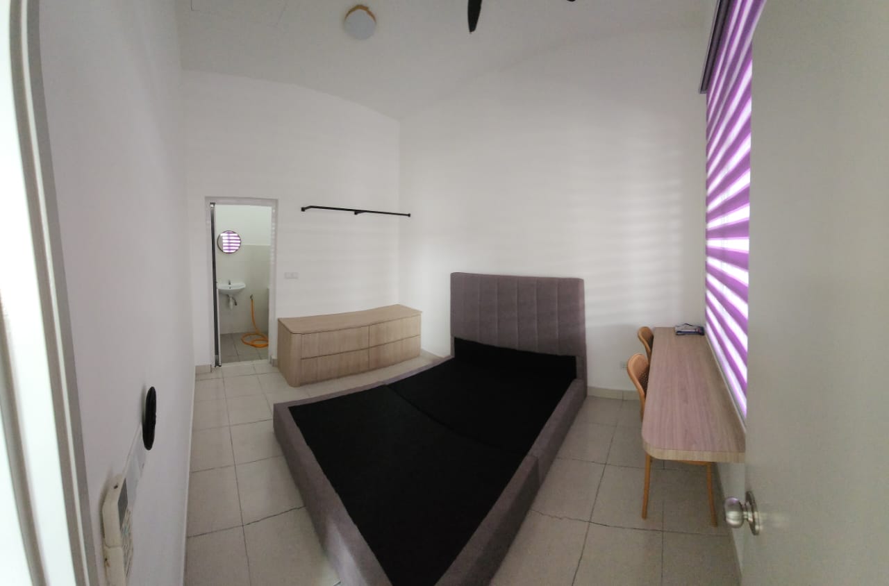 Rimbun Aman Brand New House for Rent