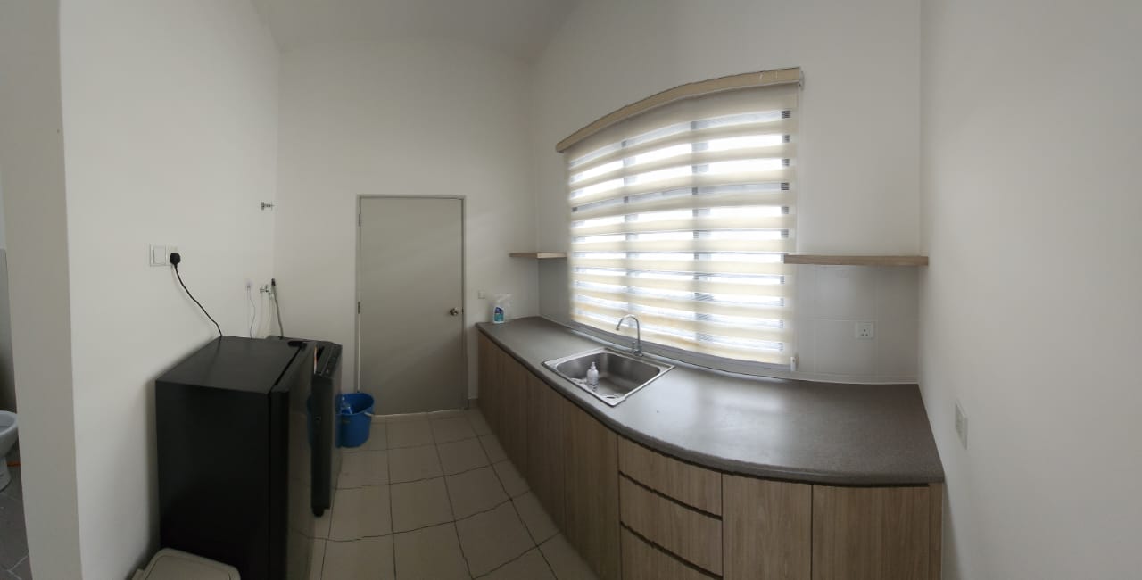 Rimbun Aman Brand New House for Rent