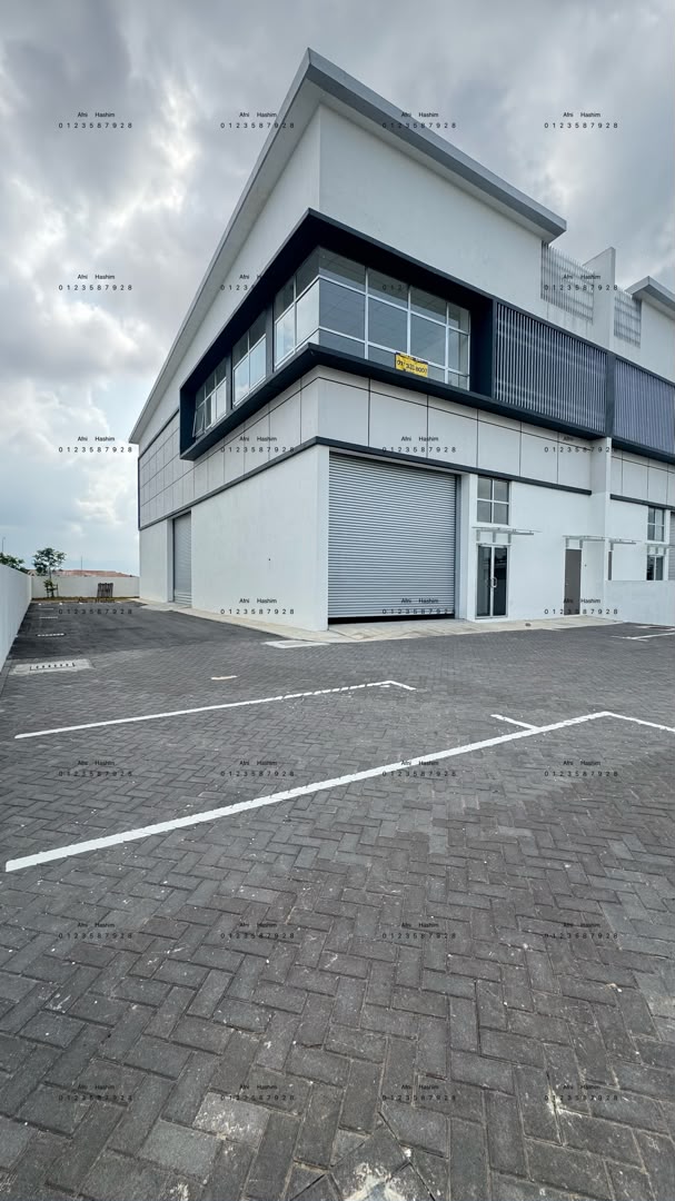 Semi D Factory Facing Main Road Bandar Sri Sendayan Enstek Seremban 2