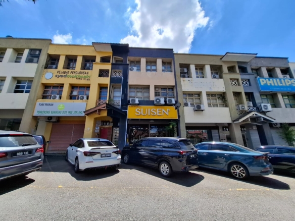 3-Storey Freehold Shop Lot For Sale In Bandar Sri Damansara