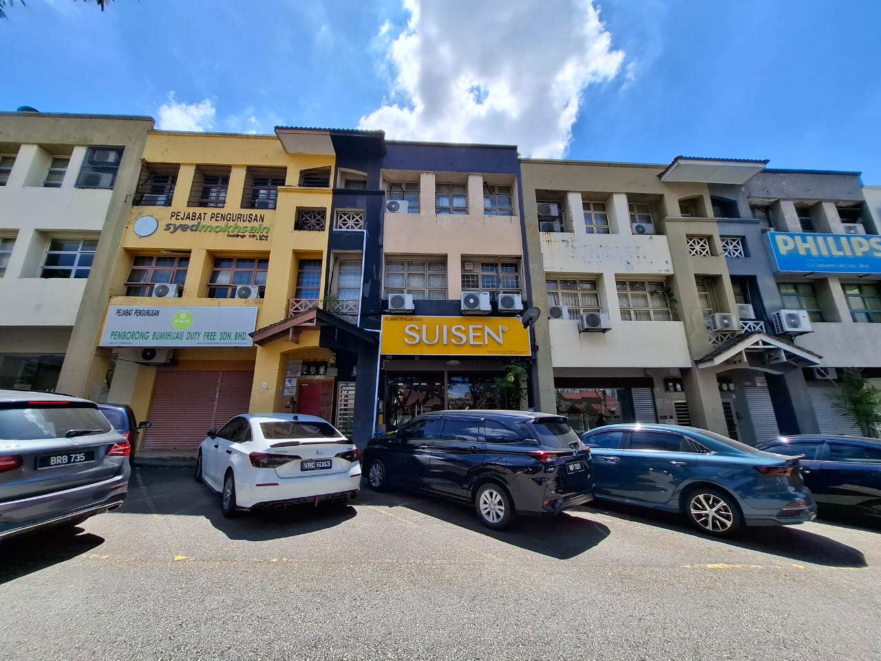 WhatsApp Image 2026-08-10 at 20.35.02 3-Storey Freehold Shop Lot For Sale In Bandar Sri Damansara