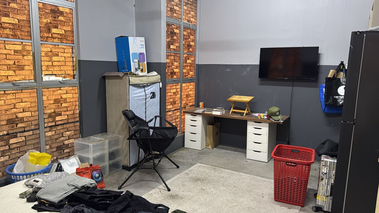 Double Storey Terrace Shop (Below Market Value) @ Pulai Avenue Business Park, Taman Pulai Perdana for Sale