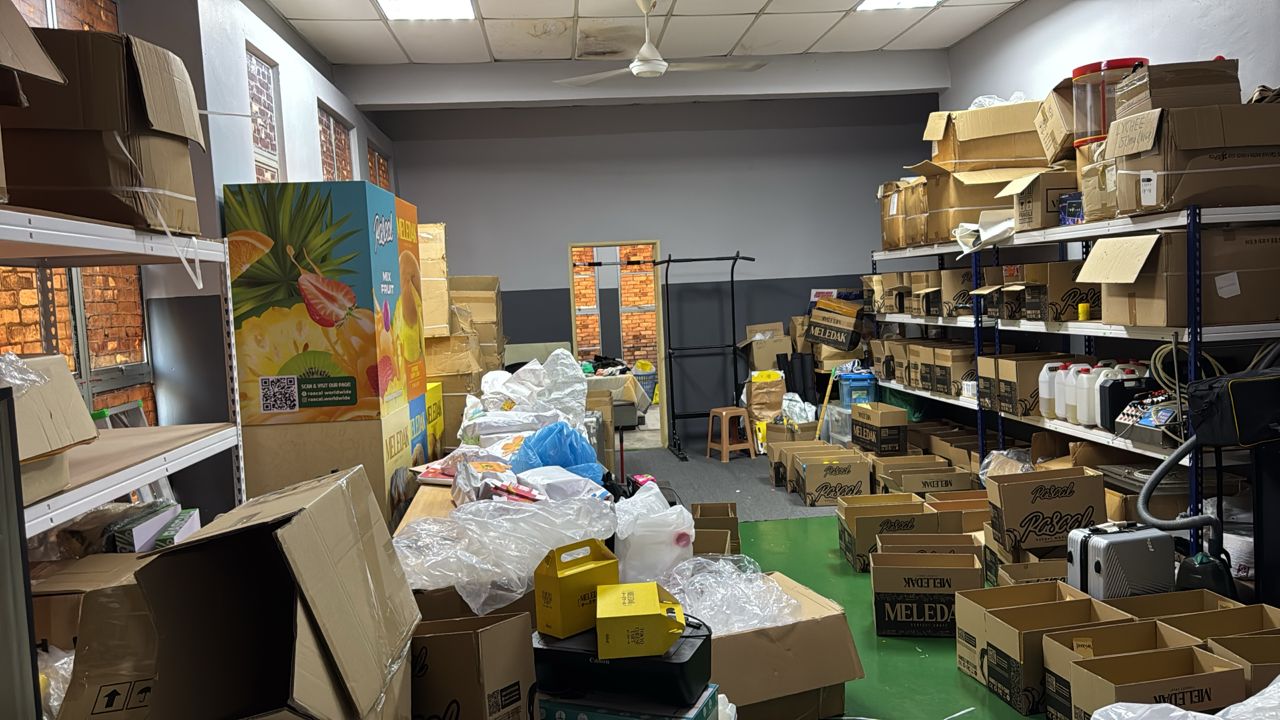 Double Storey Terrace Shop (Below Market Value) @ Pulai Avenue Business Park, Taman Pulai Perdana for Sale