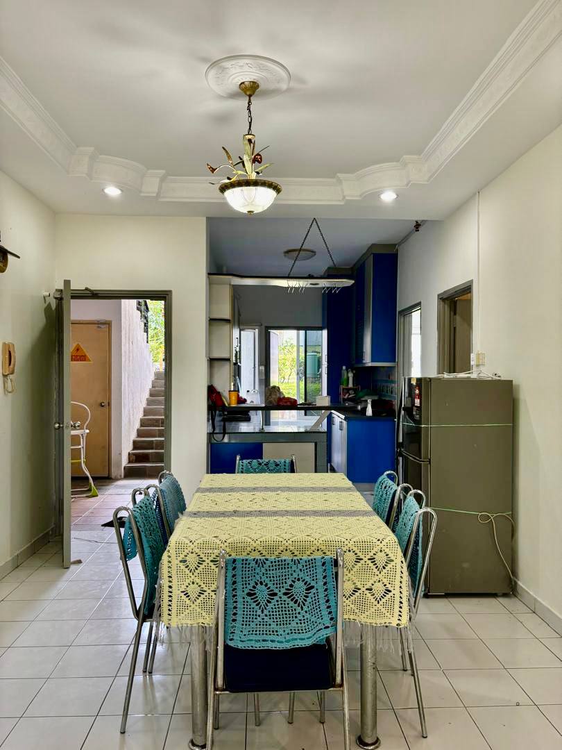Senawang Taman Tasik Jaya@Spanish Villa Fully Furnish Apartment