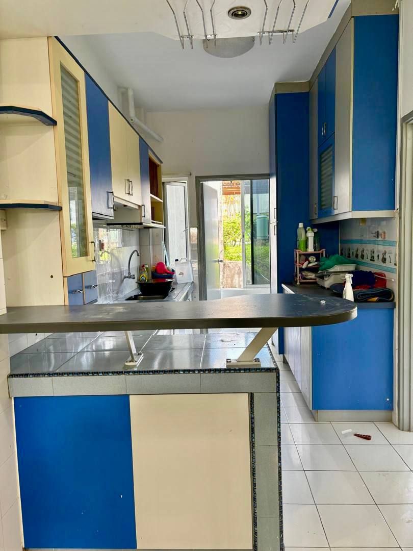 Senawang Taman Tasik Jaya@Spanish Villa Fully Furnish Apartment
