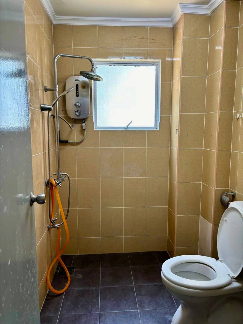 Senawang Taman Tasik Jaya@Spanish Villa Fully Furnish Apartment