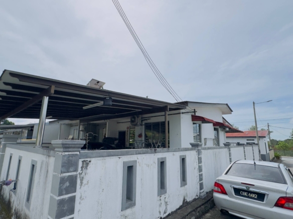 Seremban Bukit Kristal Renovated Single Storey Endlot House