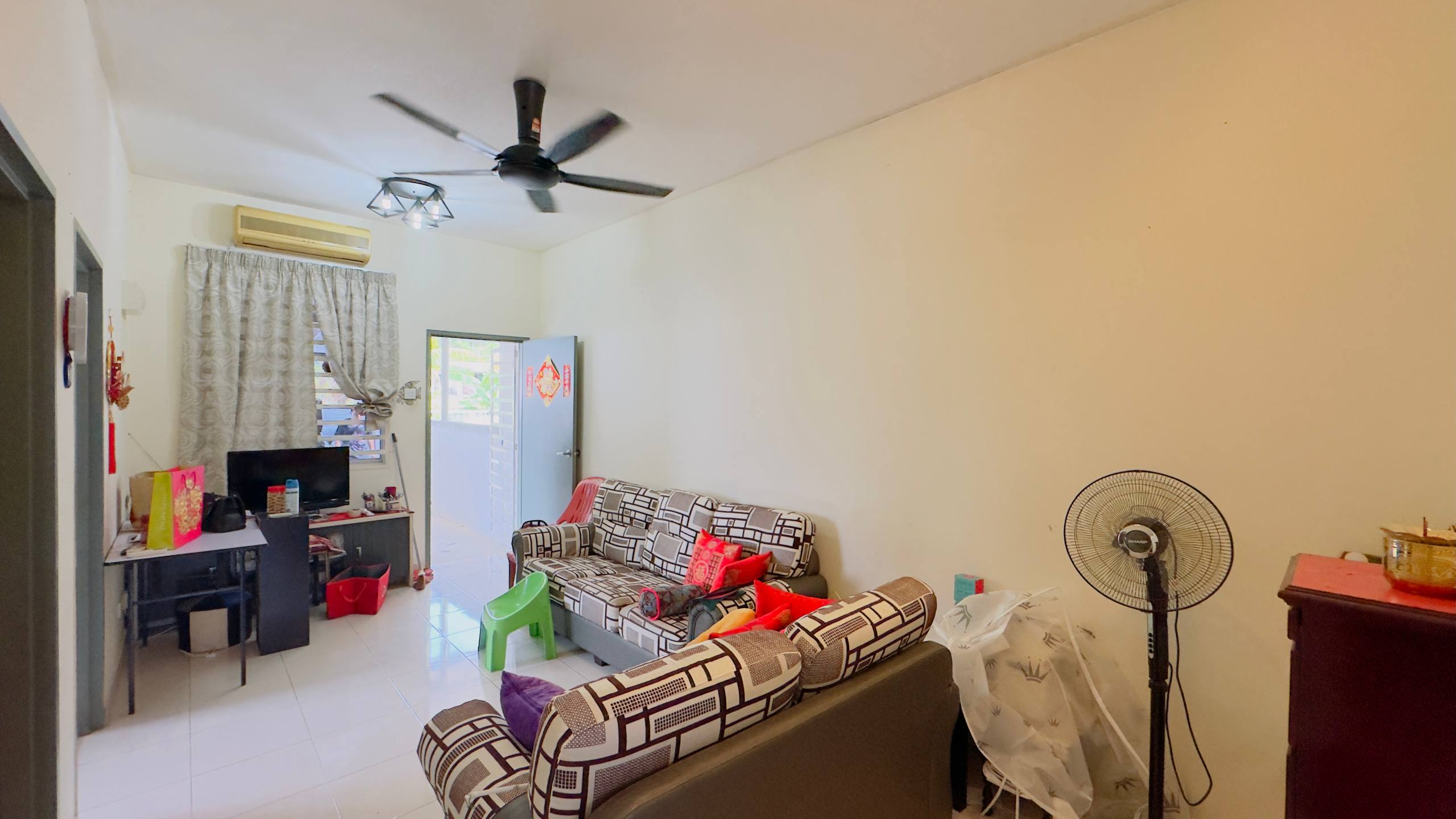 Seremban Bukit Kristal Renovated Single Storey Endlot House