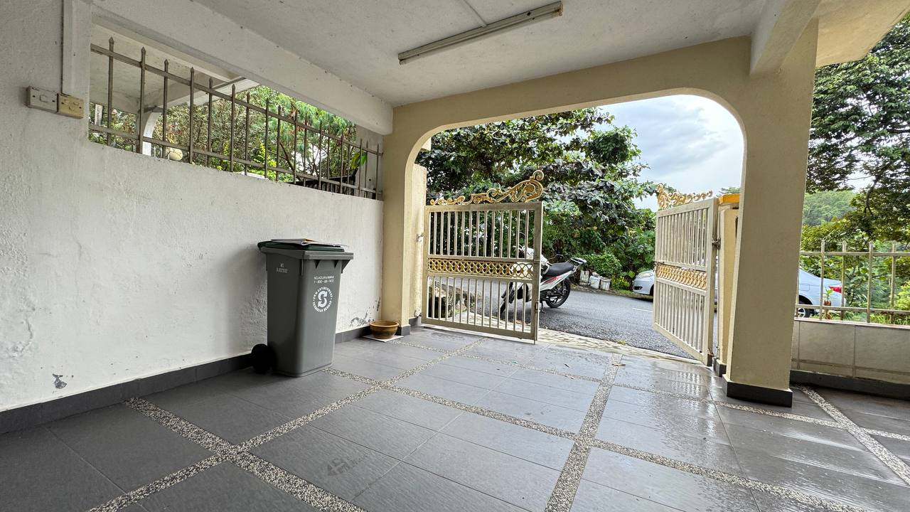 Seremban Templer Makmur Taman Bukit Sentosa 1.5 Storey House