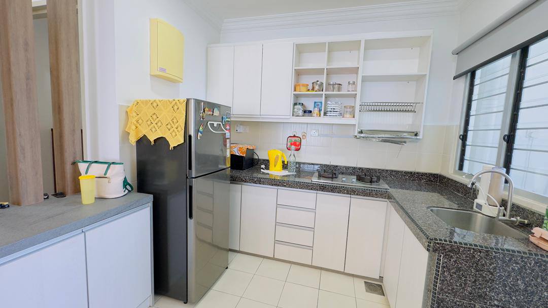 S2 Safira Fully Furnished Service Apartment come with WI-FI