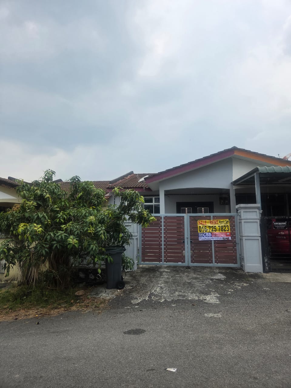 view 1 single storey terrace at sendayan indah