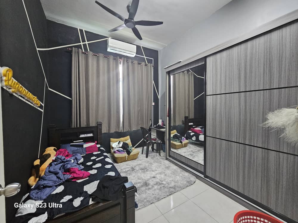 Double storey bangalow at Taman Senawang Perdana