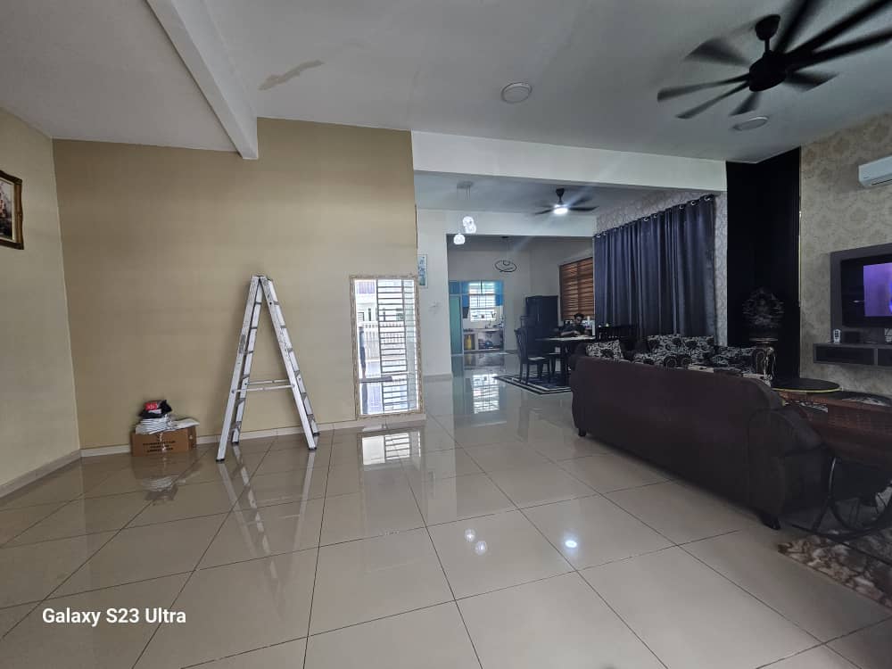Double storey bangalow at Taman Senawang Perdana