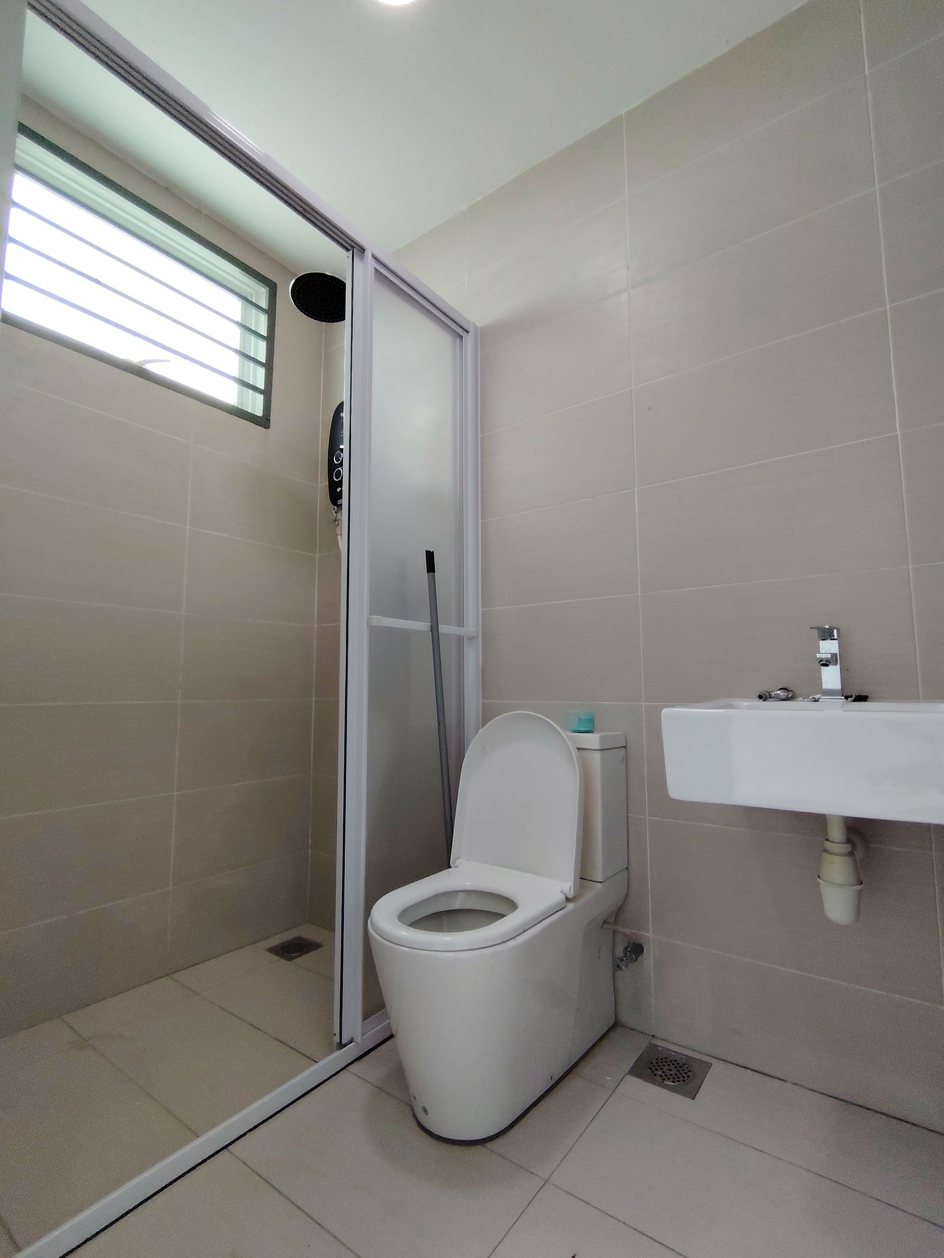Partially Furnished Double Storey Link House Bandar Sri Sendayan@Balista