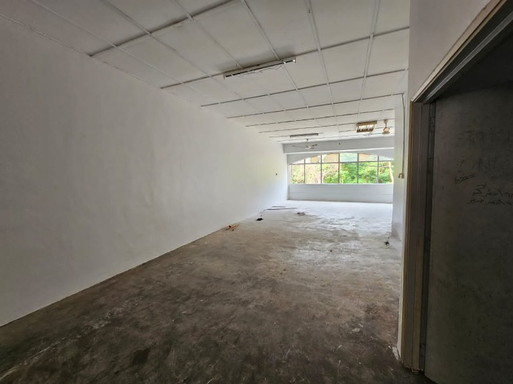 Double Storey Shoplot @ Pusat Bandar Senawang for Sale