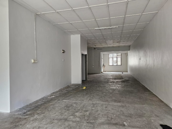 Double Storey Shoplot @ Pusat Bandar Senawang for Sale
