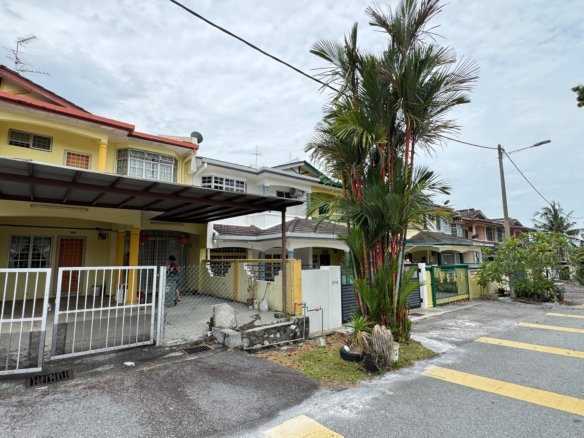 Seremban Permai 3 Partially Furnished Double Storey Terrace House
