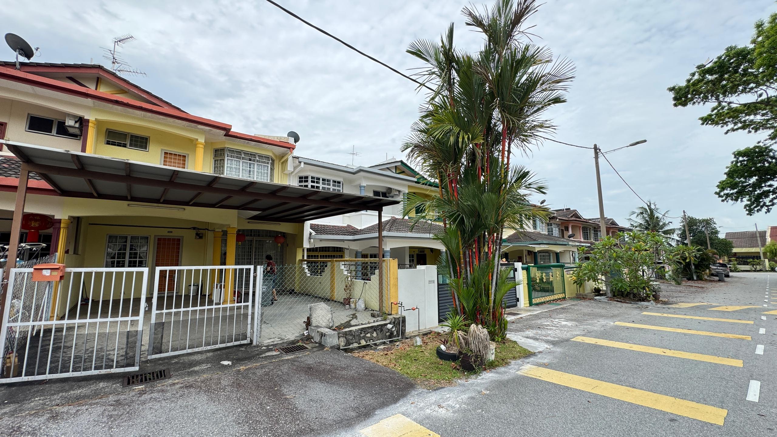Seremban Permai 3 Partially Furnished Double Storey Terrace House
