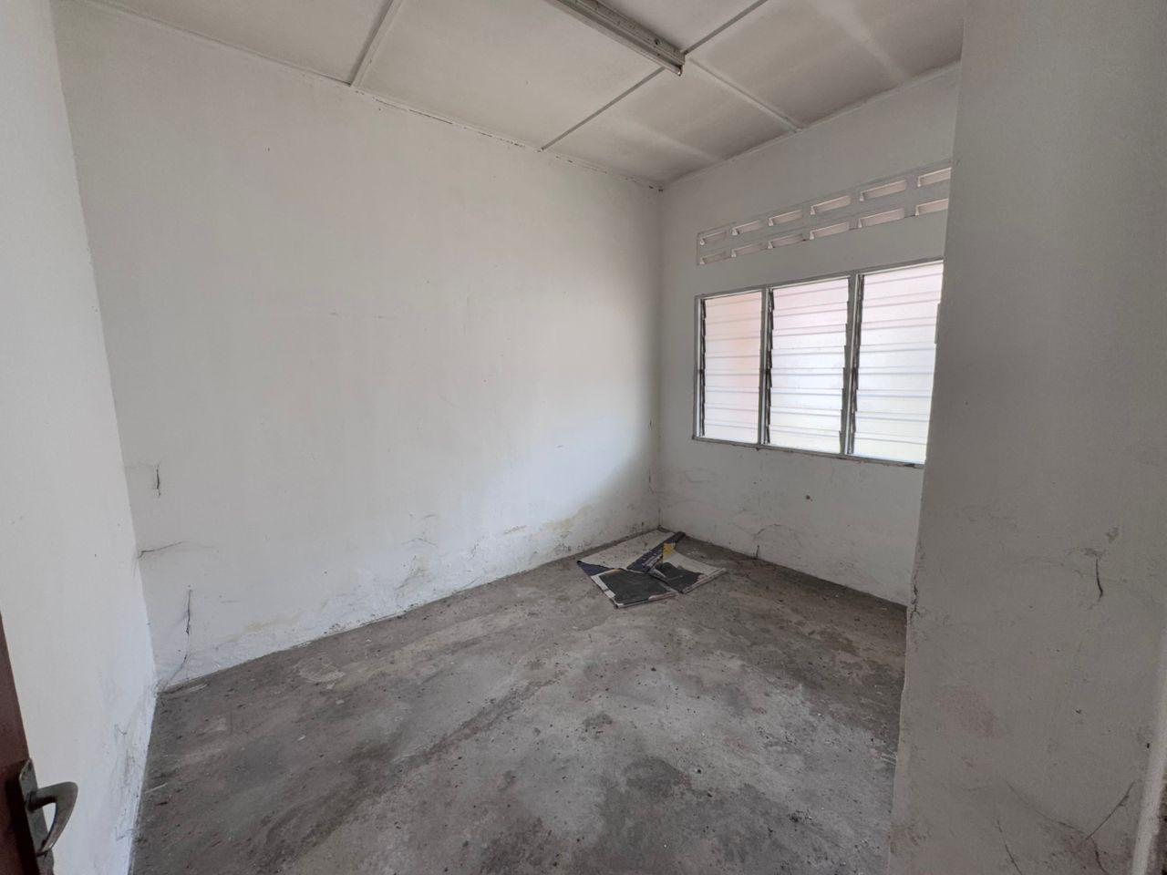 Single Storey Terrace House @ Taman Sri Anggerik Rantau for Sale