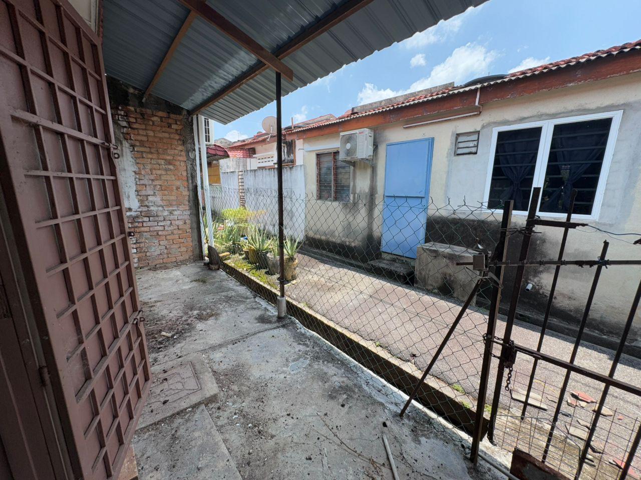Single Storey Terrace House @ Taman Sri Anggerik Rantau for Sale