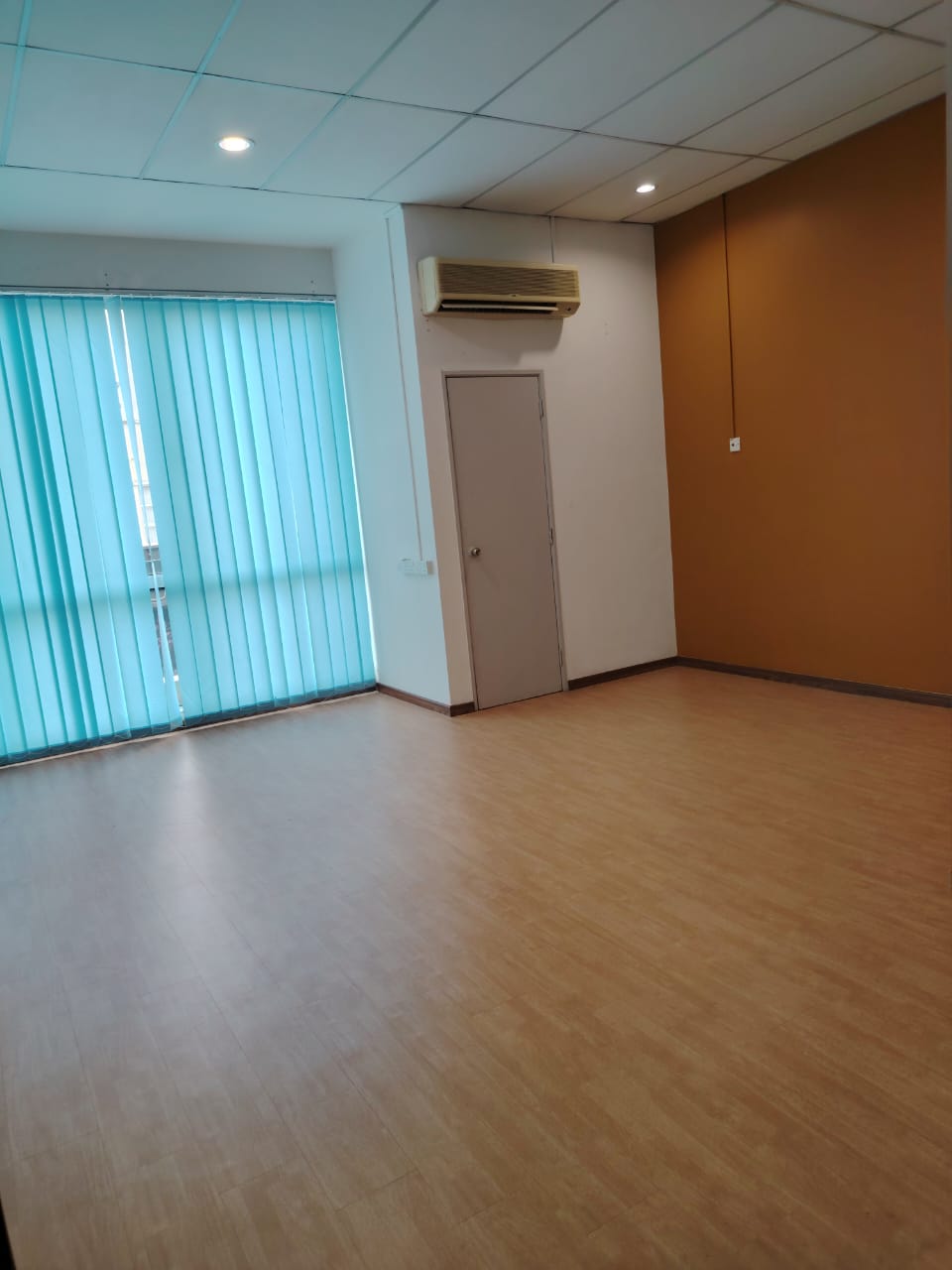Double Storey Shop lot @ Uptown Avenue Seremban 2 for Rent