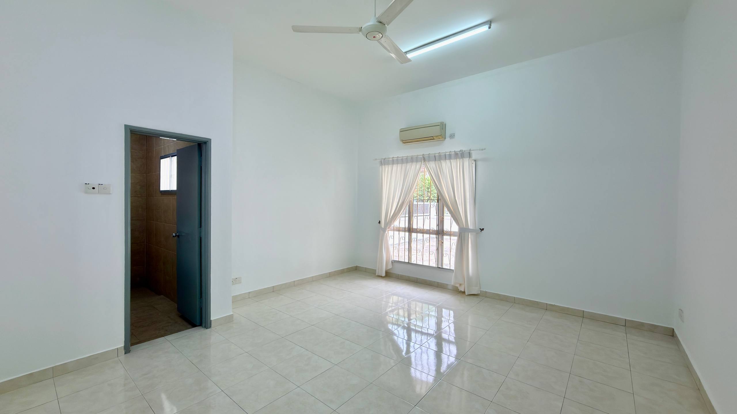 Seremban 2 Acacia BUMILOT Single Storey Bungalow