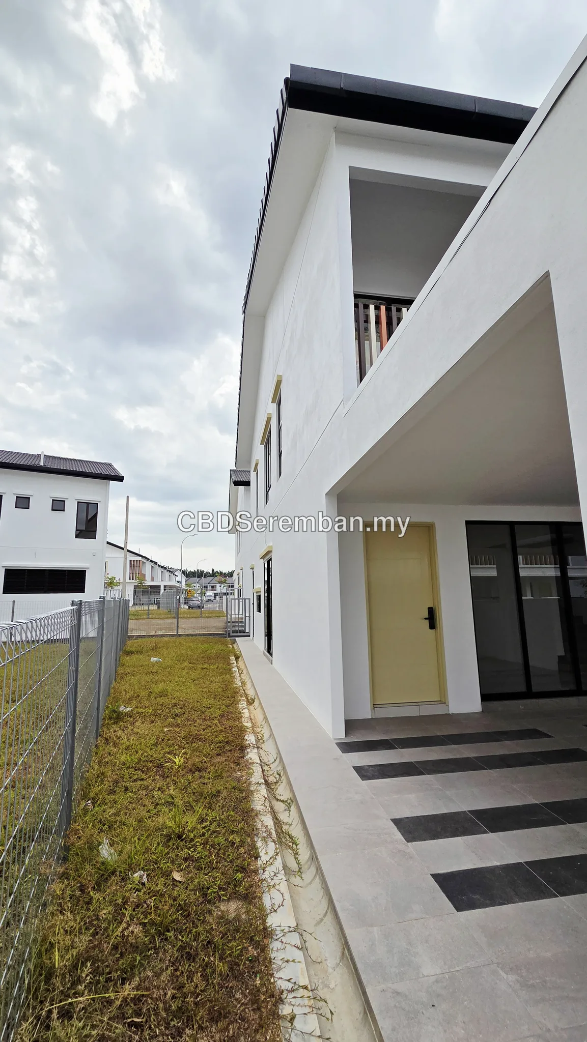 Nada Embun Modern 2 storey Special End Lot with 10ft Extra Land for sales