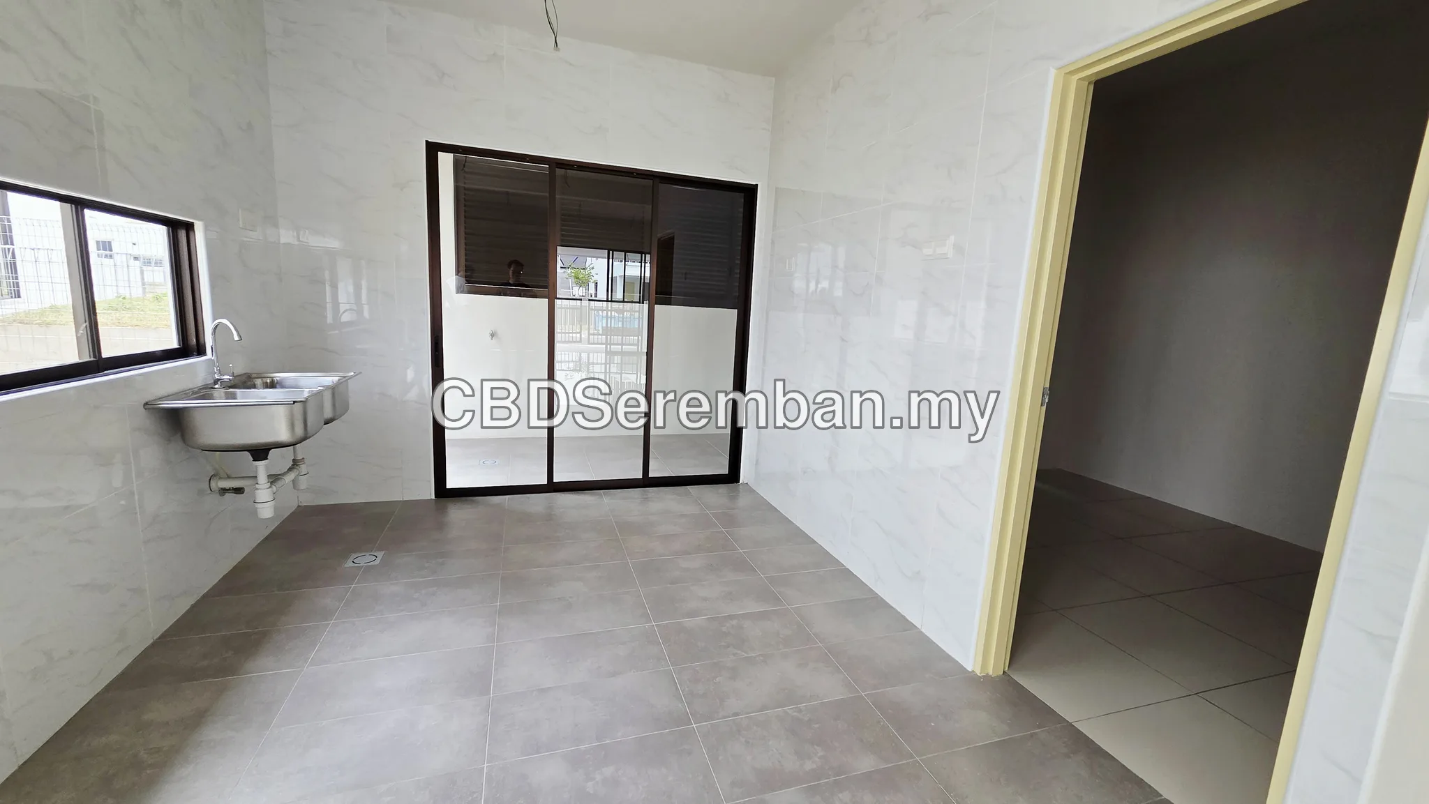 Nada Embun Modern 2 storey Special End Lot with 10ft Extra Land for sales