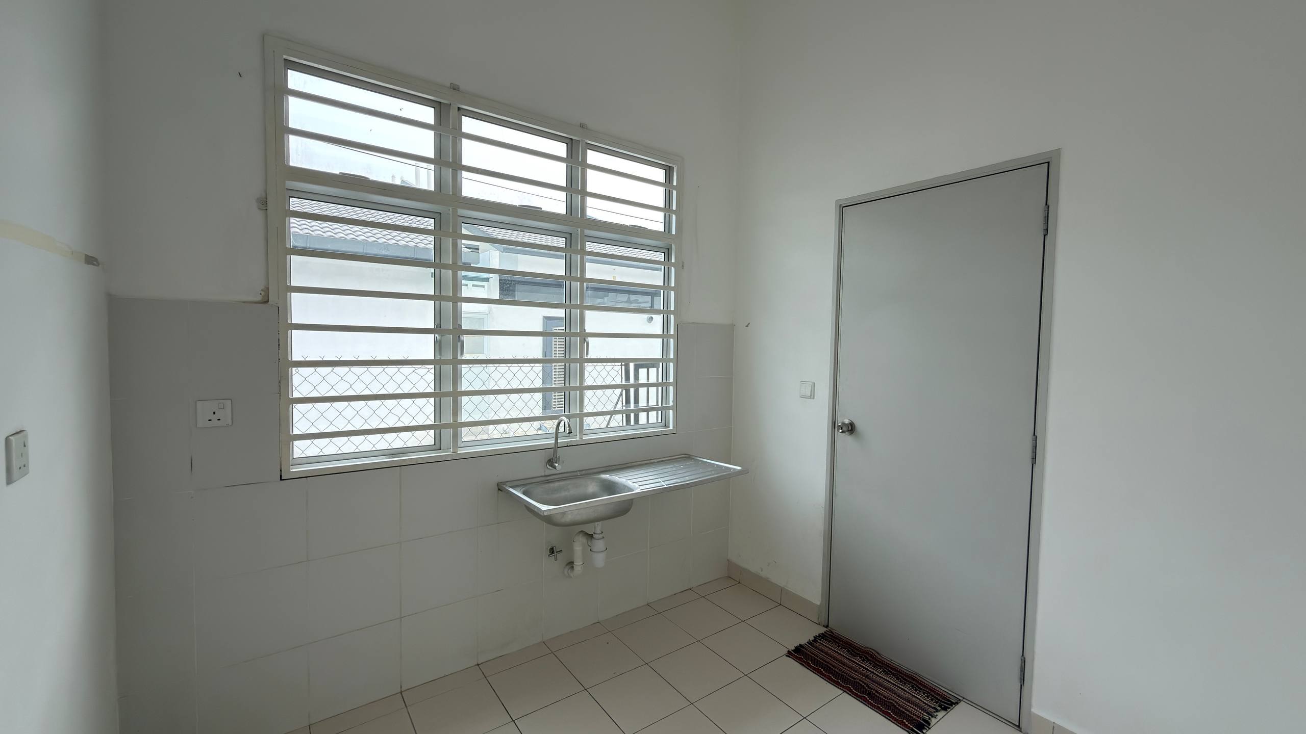 Seremban@Jalan Labu Rimbun Aman Basic Unit Single Storey Link House